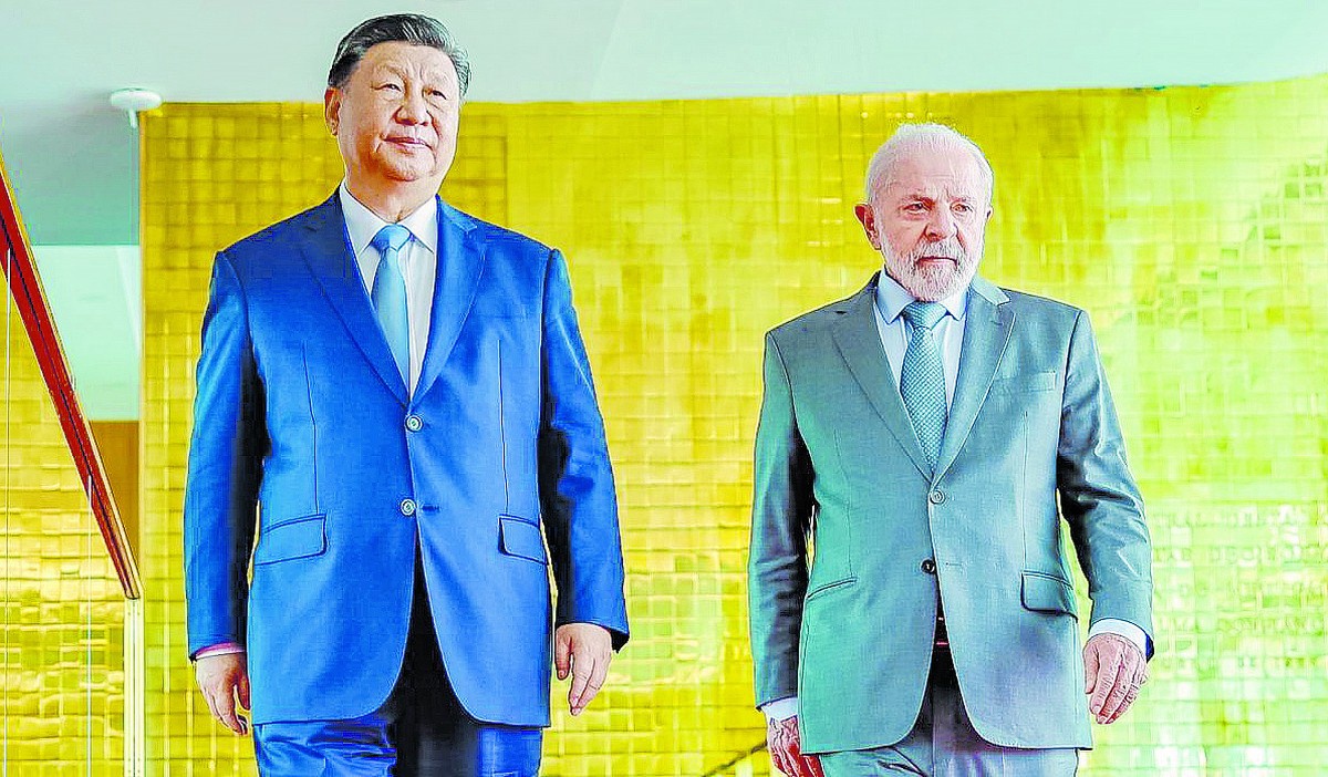Lula e Xi concordam em acelerar as negociações Mercosul–China e aprofundar laços em tecnologia e minerais