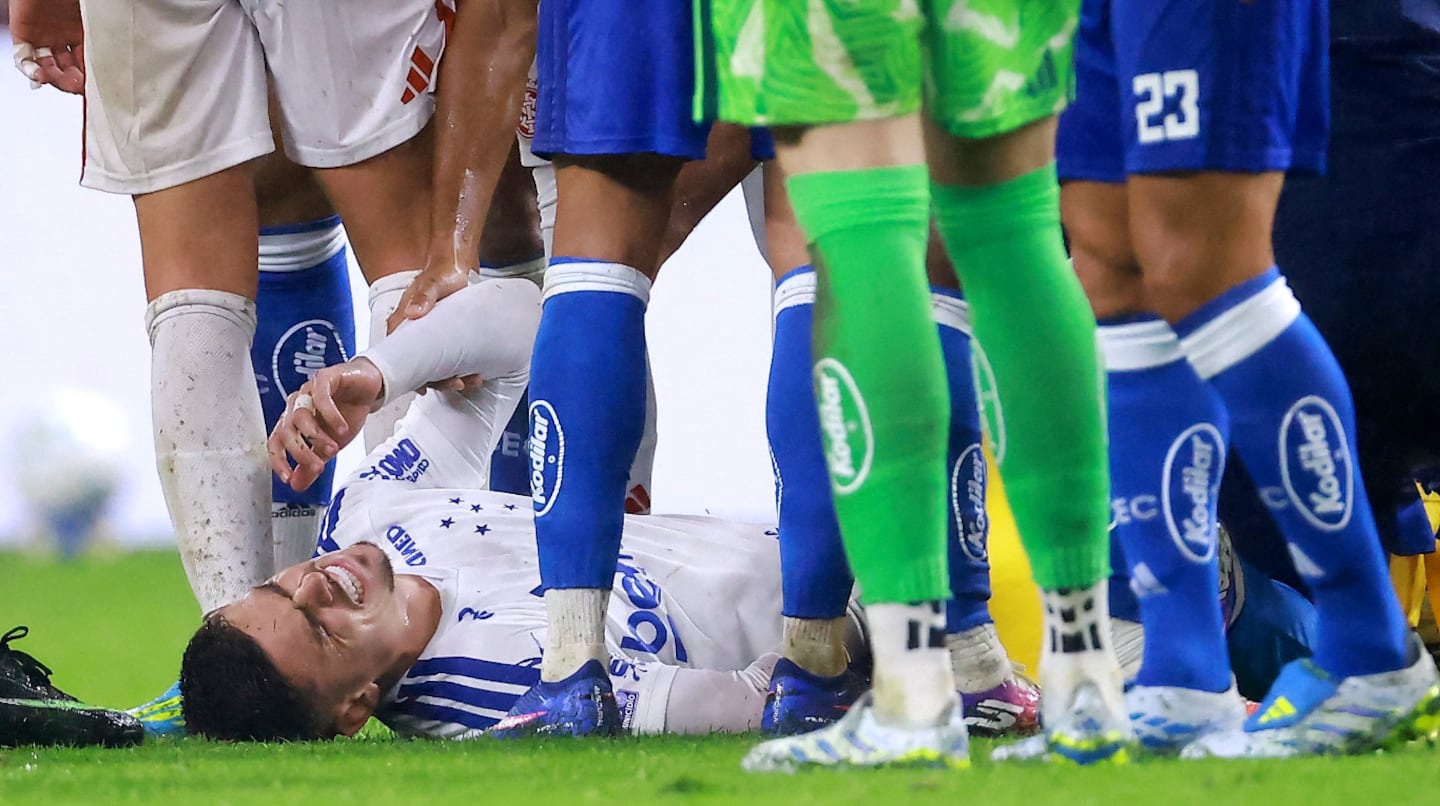 STJD impede zagueiro do Inter de jogar até que atacante lesionado do Cruzeiro seja liberado