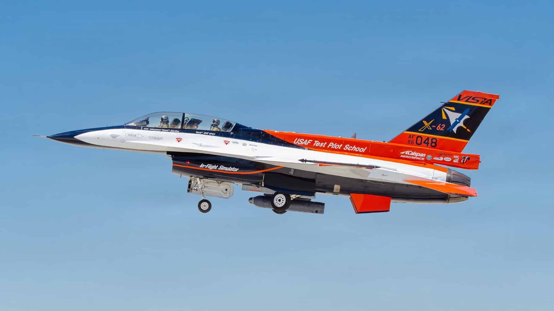 IA pilota X-62 em 27 interceptações ao vivo usando dados do sensor IRST