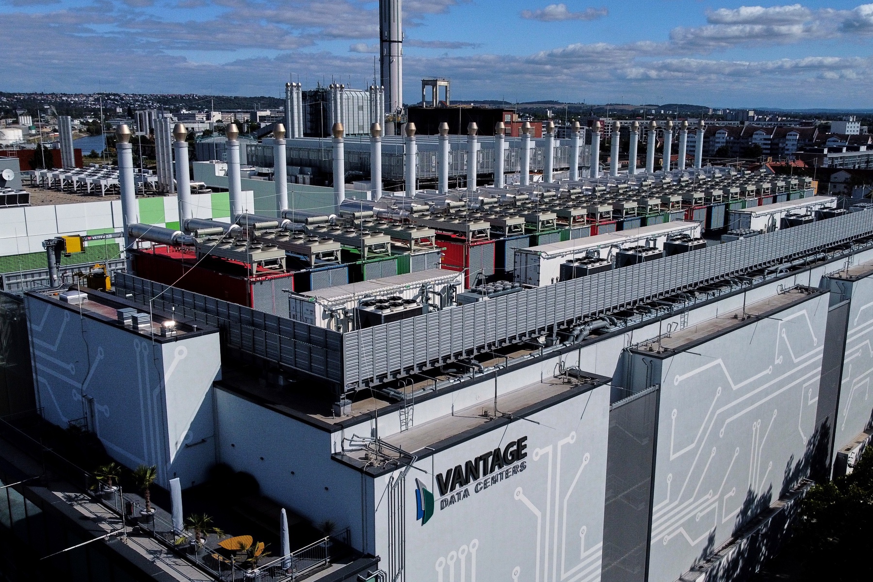 UE oferece €10 bilhões para financiar sete gigafábricas de IA