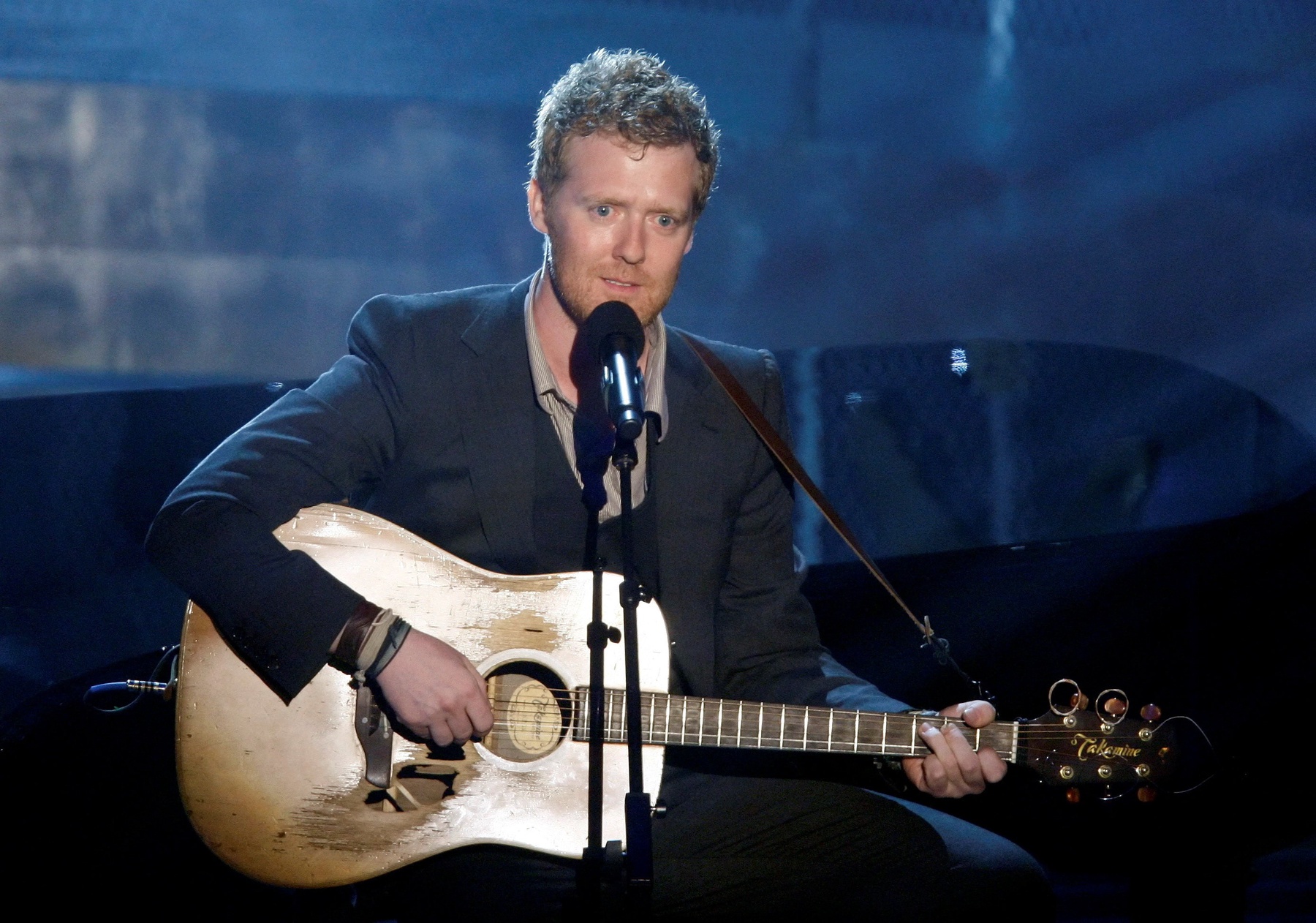 Glen Hansard morre aos 56 anos em acidente de motocicleta perto de Dublin
