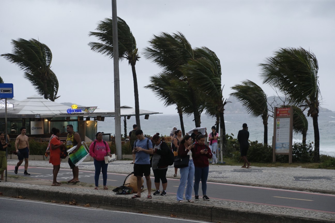 Previsão de El Niño muito forte com pico no Brasil em outubro–dezembro