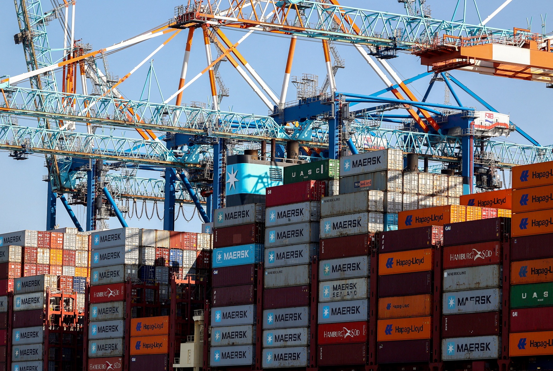 Crescimento global desacelera enquanto PIB dos EUA no 2.º trimestre sobe 1,5% e Japão reduz previsão por choque do petróleo