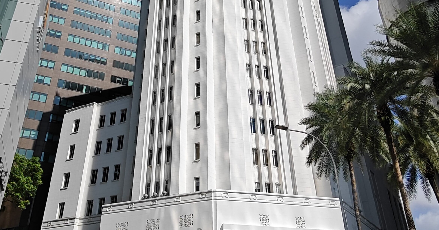 MAS aperta a política cambial pela segunda vez para conter a inflação importada