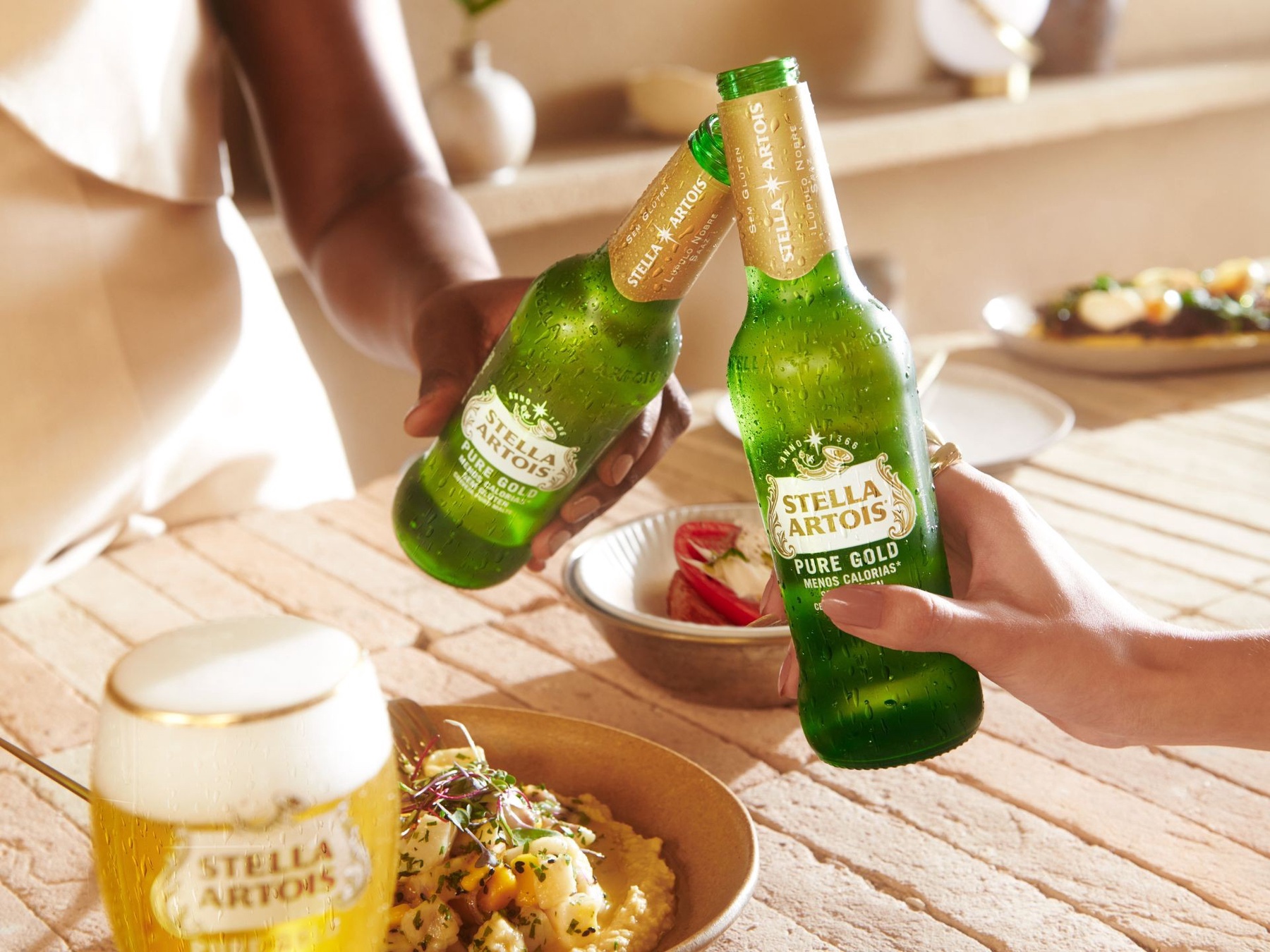 Ambev registra alta no lucro enquanto Copa do Mundo impulsiona cerveja, mas volume fica abaixo das expectativas