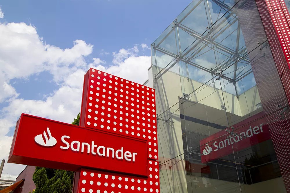 O Santander Espanha oferece comprar os 10% restantes do Santander Brasil