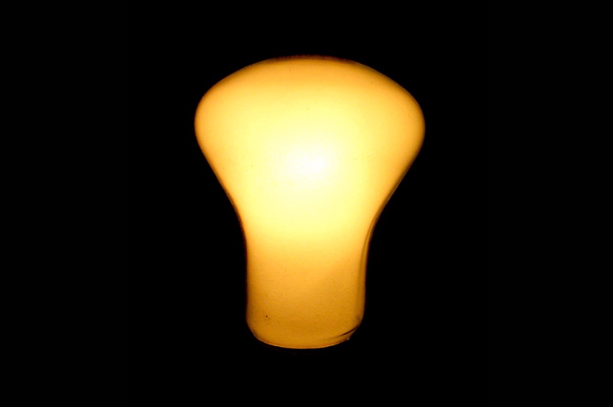 Aneel mantém bandeira tarifária amarela na conta de luz do Brasil em agosto
